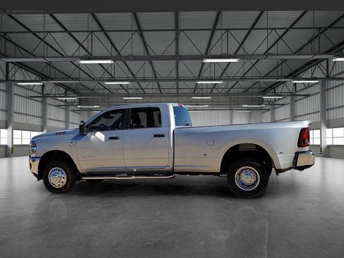 New 2026 RAM 3500 Lone Star image 2
