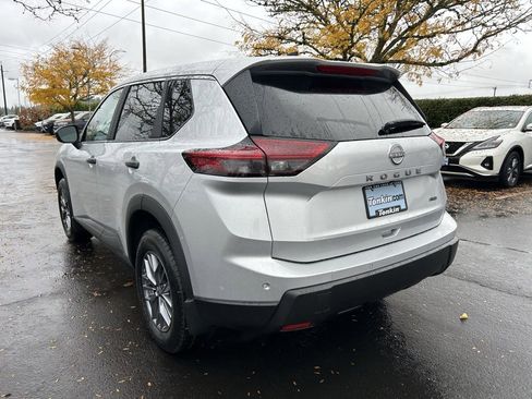 New 2025 Nissan Rogue S image 7