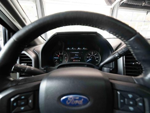 Used 2018 Ford F150 XLT w/ Equipment Group 302A Luxury AWD/4WD image 15