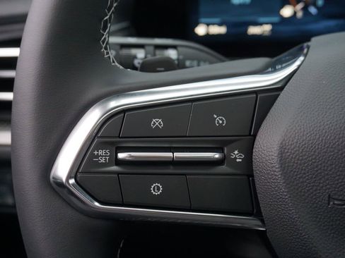 New 2026 Chevrolet Traverse LT image 17