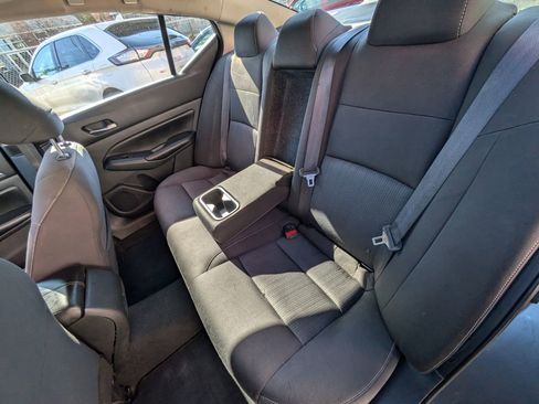 Used 2022 Nissan Altima 2.5 SV image 18