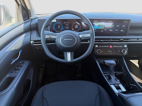 New 2026 Hyundai Tucson SEL image 17