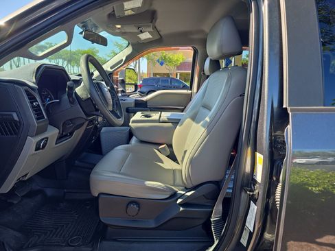 Used 2018 Ford F450 XL w/ Power Equipment Group AWD/4WD image 3