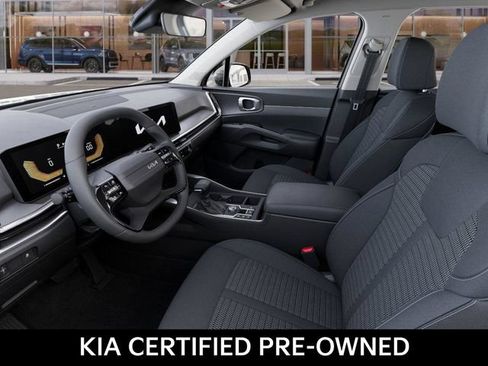 Certified 2026 Kia Sorento LX FWD image 17