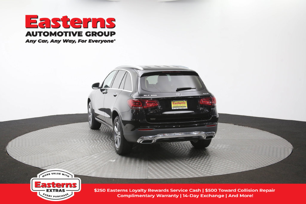 Used 2022 Mercedes-Benz GLC 300 4MATIC w/ Multimedia Package Lite image 40