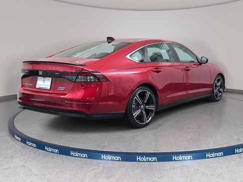 Used 2023 Honda Accord Sport image 6