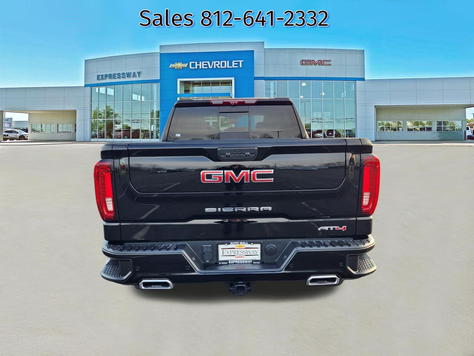 Used 2025 GMC Sierra 1500 AT4 w/ AT4 Premium Package AWD/4WD image 6