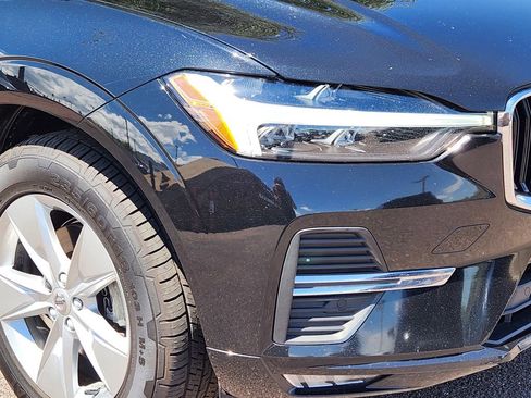 Used 2022 Volvo XC60 B5 Momentum AWD/4WD image 28
