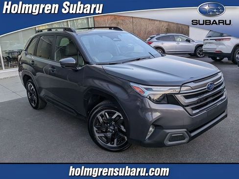 Used 2025 Subaru Forester Limited AWD/4WD image 1