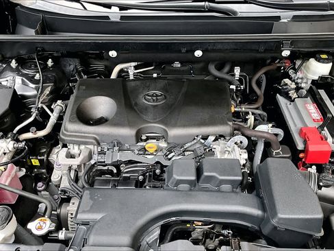 Used 2023 Toyota RAV4 XLE Premium FWD image 32