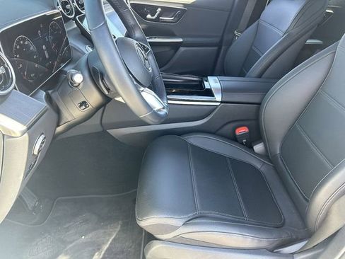 Used 2025 Mercedes-Benz GLC 300 image 20