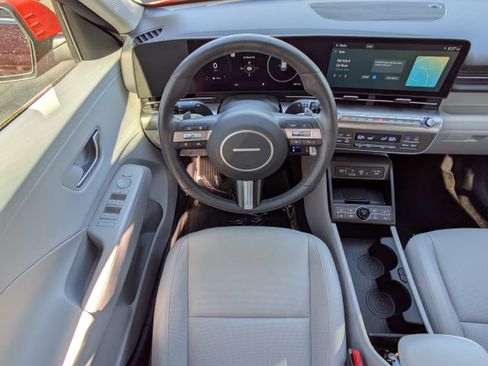 Certified 2024 Hyundai Kona Limited AWD/4WD image 15