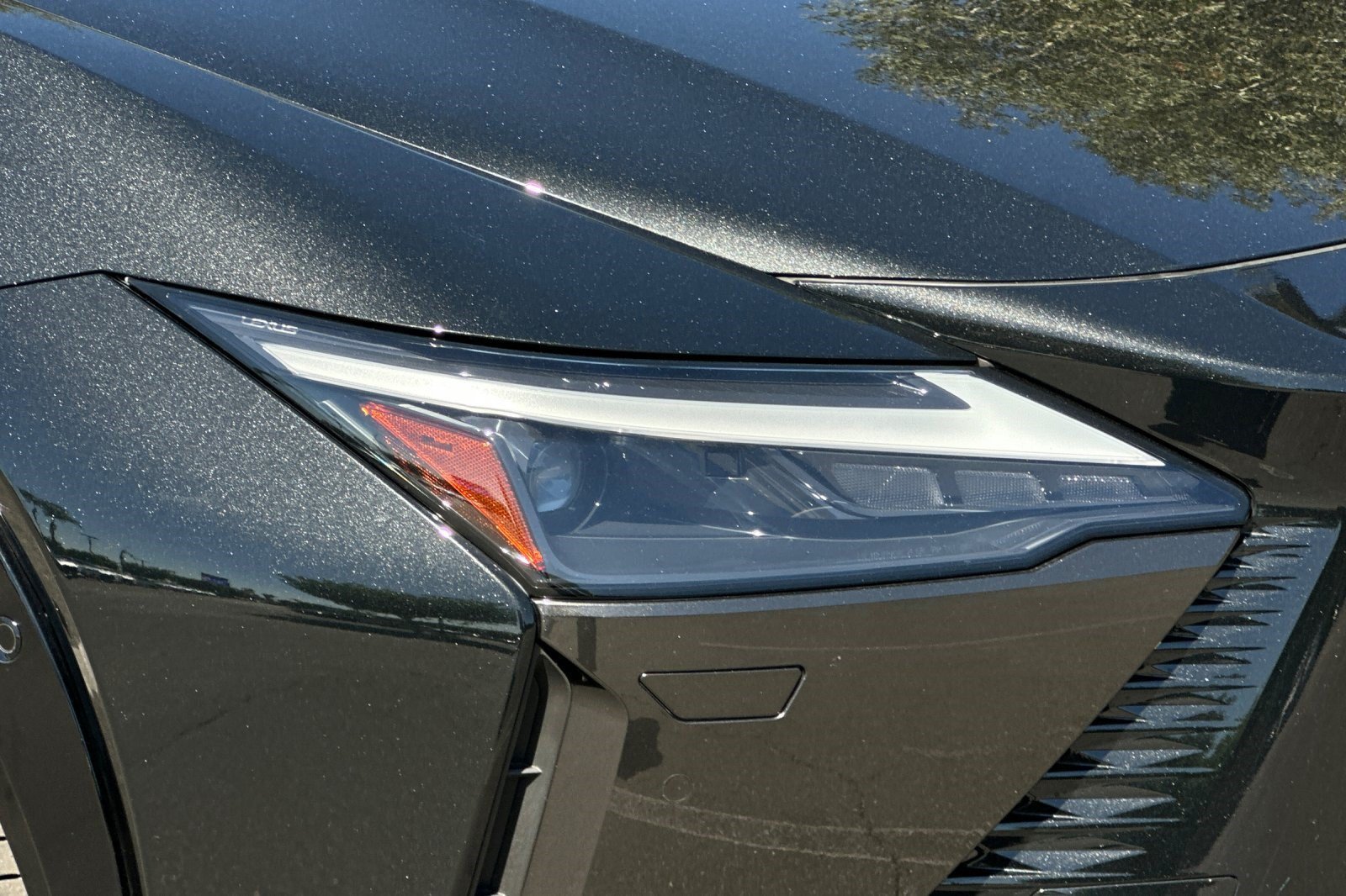 Certified 2023 Lexus RZ 450e Premium w/ Technology Package AWD/4WD image 13