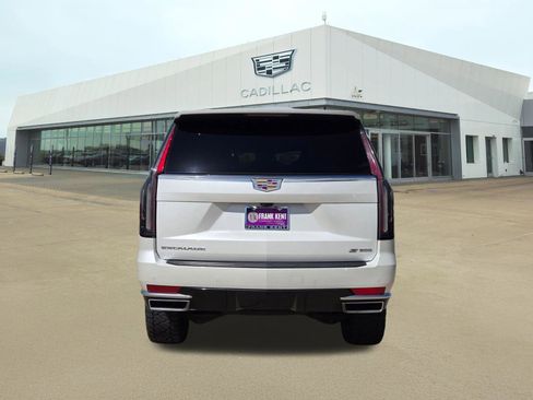 Used 2023 Cadillac Escalade ESV Premium Luxury AWD/4WD image 5