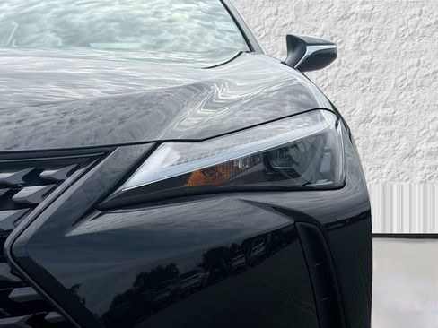 New 2026 Lexus UX 300h FWD image 9