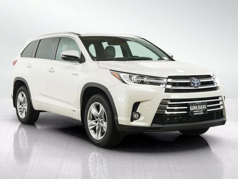 Used 2017 Toyota Highlander Limited AWD/4WD image 7