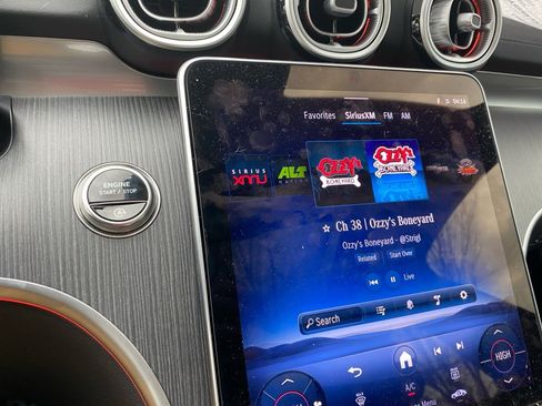 Used 2025 Mercedes-Benz C 300 4MATIC Sedan image 20