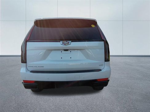 Certified 2024 Cadillac Escalade Sport Platinum AWD/4WD image 5