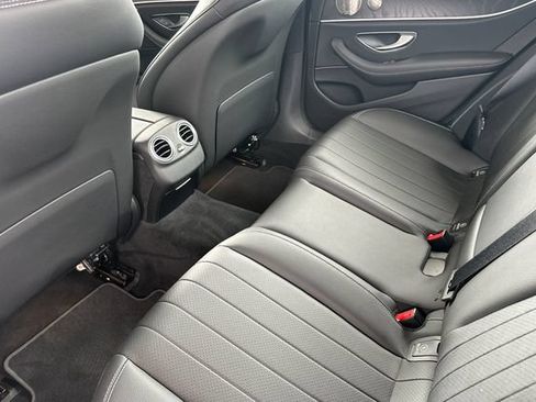 Used 2022 Mercedes-Benz E 350 Sedan image 14