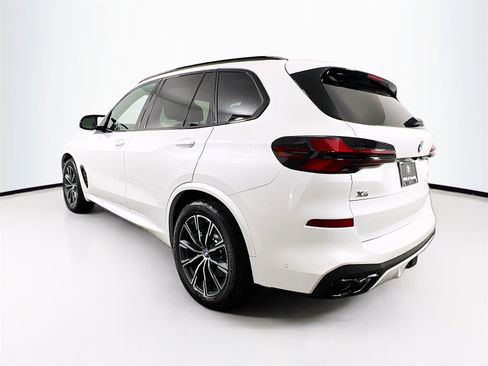 New 2026 BMW X5 M60i w/ Executive Package image 5