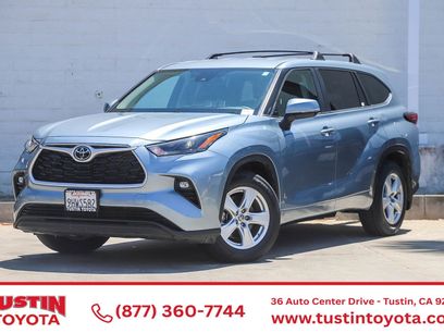 Used 2023 Toyota Highlander LE