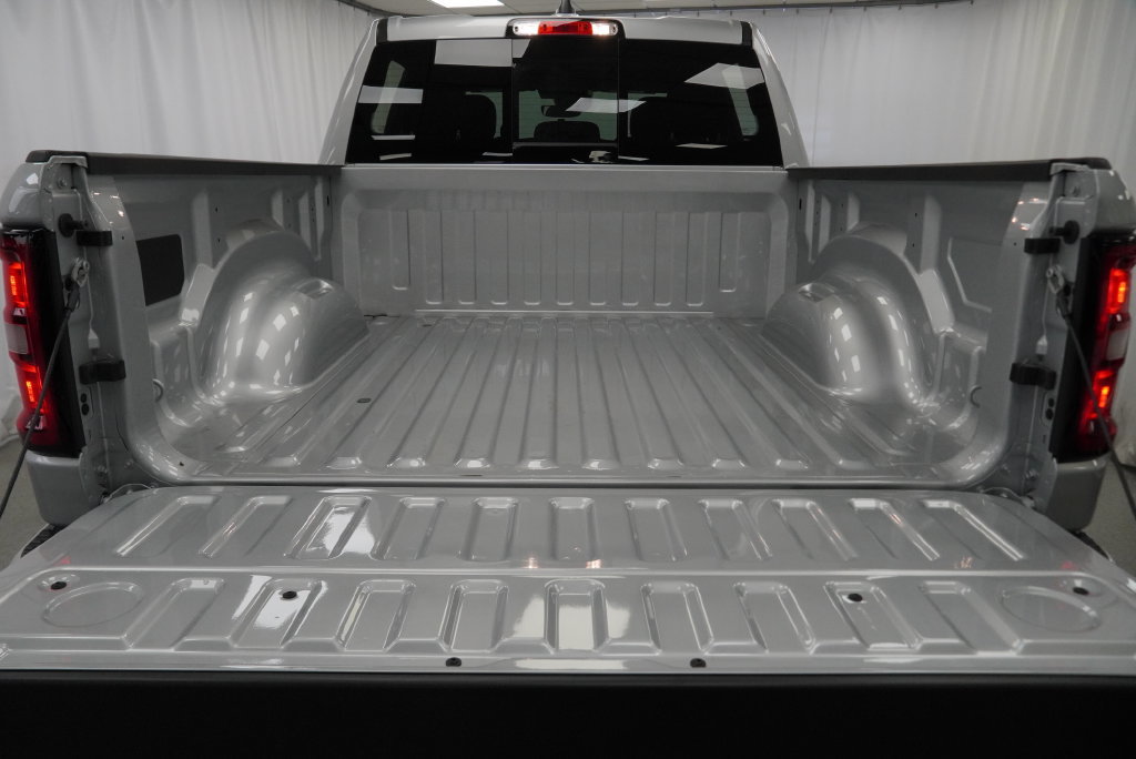 New 2026 RAM 1500 Big Horn w/ Night Edition AWD/4WD image 30