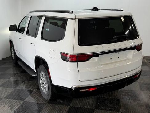 Used 2024 Jeep Wagoneer 4WD image 6