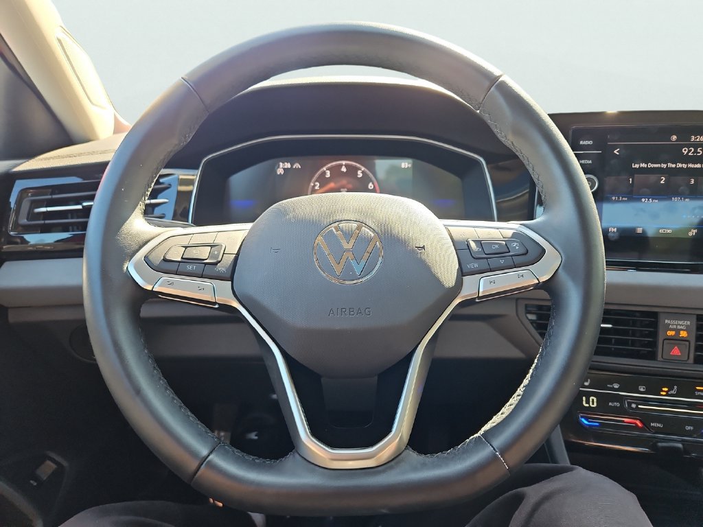 Certified 2026 Volkswagen Jetta SE FWD image 28