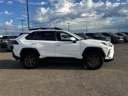 Used 2023 Toyota RAV4 AWD Hybrid image 5