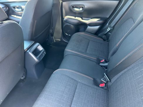Used 2024 Honda HR-V Sport image 17