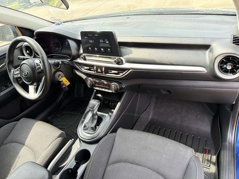 Used 2019 Kia Forte LXS FWD image 15