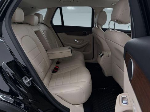 Used 2022 Mercedes-Benz GLC 300 4MATIC image 28