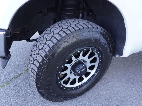 Used 2010 Ford F350 XL image 26