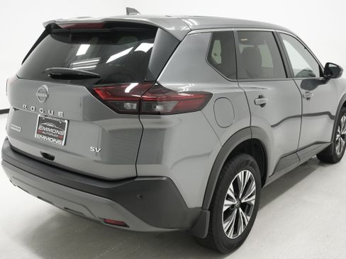 Used 2023 Nissan Rogue SV FWD image 4