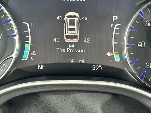 New 2026 Chrysler Pacifica Select FWD image 26