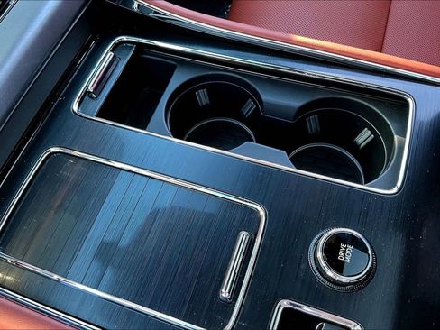 New 2025 Lincoln Aviator Reserve w/ Equipment Group 201A image 8