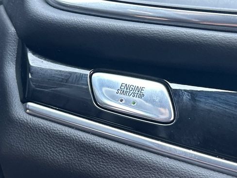 Used 2024 Buick Enclave Avenir w/ Avenir Technology Package FWD image 17