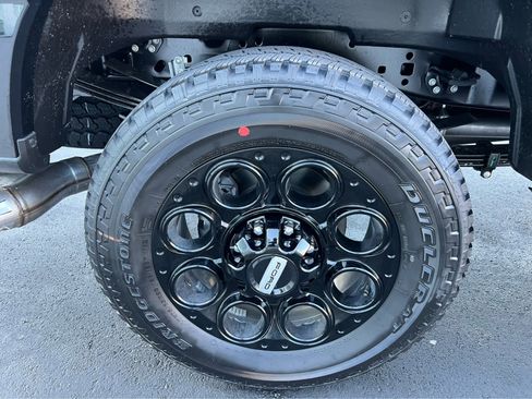 New 2026 Ford F350 Lariat w/ Black Appearance Package image 10
