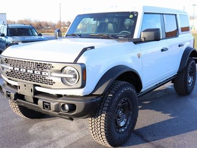 New 2025 Ford Bronco Badlands w/ Sasquatch Package
