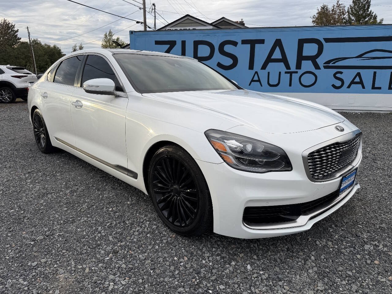 Used 2019 Kia K900 Luxury w/ VIP Package AWD/4WD image 1