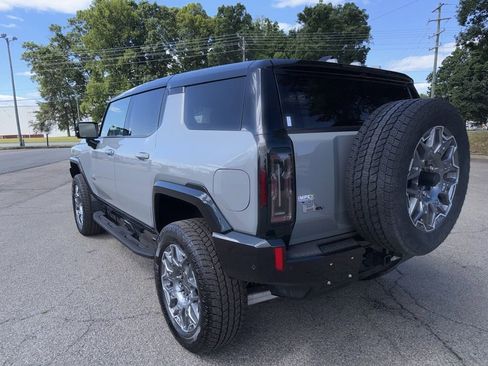 Used 2025 GMC Hummer EV 3X AWD/4WD image 2