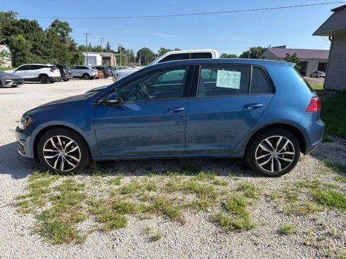 Used 2017 Volkswagen Golf SE FWD image 4