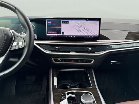 Certified 2025 BMW X5 xDrive40i w/ Climate Comfort Package image 17