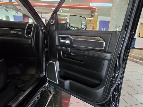 Used 2020 RAM 2500 Laramie AWD/4WD image 15