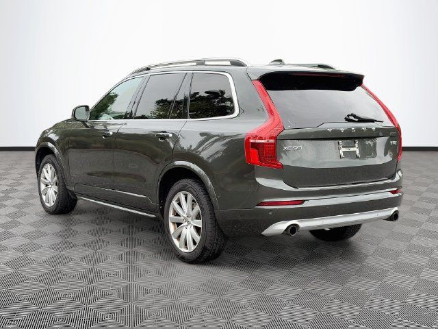Used 2018 Volvo XC90 T5 Momentum w/ Convenience Package AWD/4WD image 5