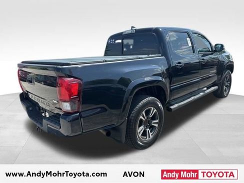Used 2019 Toyota Tacoma TRD Sport AWD/4WD image 8