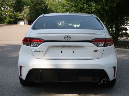 New 2026 Toyota Corolla SE FWD image 4