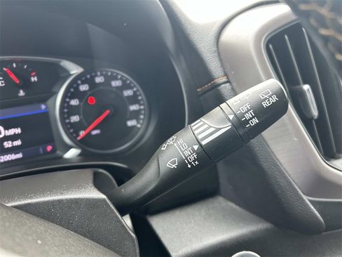 Used 2023 GMC Terrain AT4 image 29