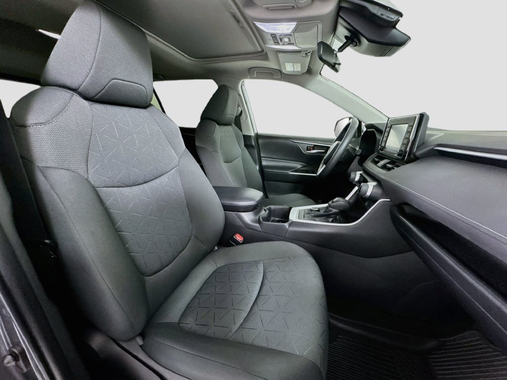 Used 2022 Toyota RAV4 XLE w/ Convenience Package AWD/4WD image 28