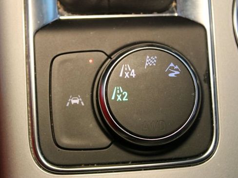 Used 2025 Chevrolet Blazer LT AWD/4WD image 26